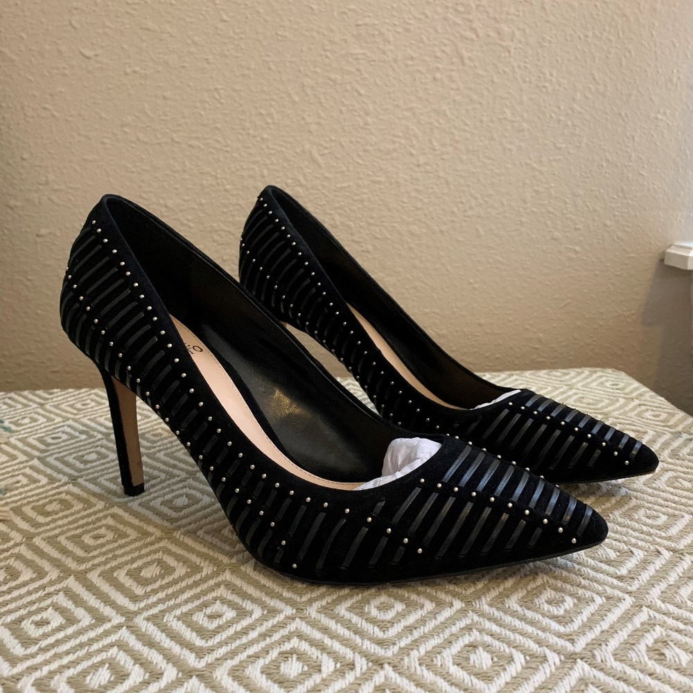 Black Pointed Toe Heel